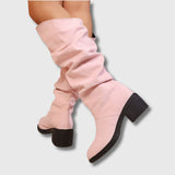 Brigitte - Femme Bottes | Édition Limitée