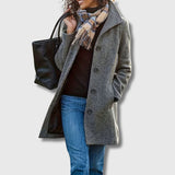 Isaline – Veste Boutonnée Classique | Édition Limitée